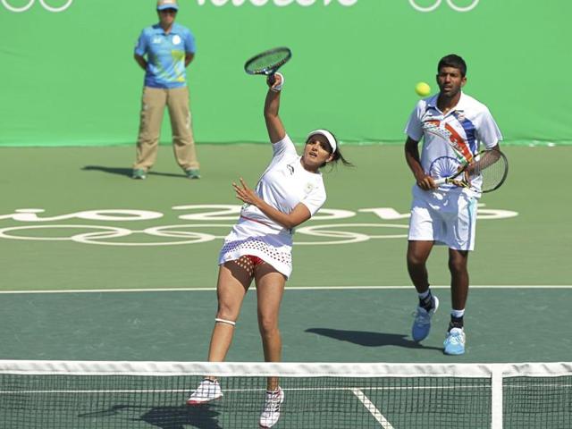 Sania Mirza-Rohan Bopanna were defeated by Lucie Hradecka and Radek Stepanek in the mixed doubles bronze medal match. (REUTERS) Sania Mirza-Rohan Bopanna were defeated by Lucie Hradecka and Radek Stepanek in the mixed doubles bronze medal match. (REUTERS)