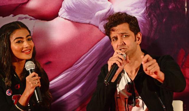 Hrithik Roshan and Pooja Hegde during the promotion of film Mohenjo Daro in Ahmedabad. (PTI) Hrithik Roshan and Pooja Hegde during the promotion of film Mohenjo Daro in Ahmedabad. (PTI)