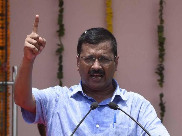 “Birthday greetings to Delhi CM @ArvindKejriwal. I pray for his long life and good health (sic),” Modi tweeted. “Thank u so much sir (sic),” responded Kejriwal. (Hindustan Times) “Birthday greetings to Delhi CM @ArvindKejriwal. I pray for his long life and good health (sic),” Modi tweeted. “Thank u so much sir (sic),” responded Kejriwal. (Hindustan Times)