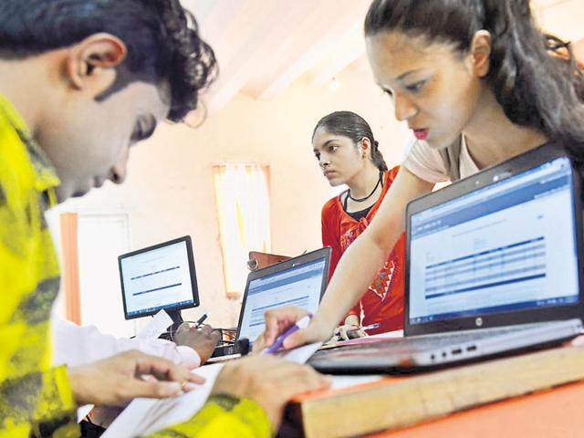 The university had this year brought out just five cutoff lists after which every college released course and category wise list of vacant seats. (Saumya Khandelwal/HT file photo) The university had this year brought out just five cutoff lists after which every college released course and category wise list of vacant seats. (Saumya Khandelwal/HT file photo)