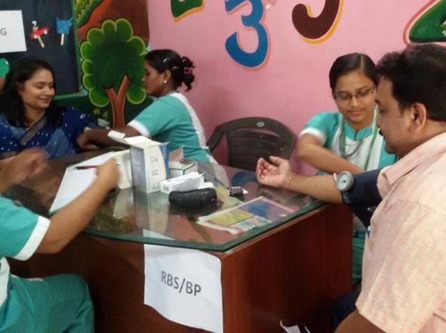 Residents said they are health conscious and practice Yoga, besides holding regular health check-ups. (HT Photo) Residents said they are health conscious and practice Yoga, besides holding regular health check-ups. (HT Photo)