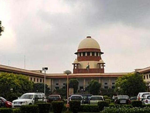 The Supreme Court on Tuesday said it might refer to a constitution bench a plea challenging the validity of the Jammu and Kashmir Resettlement Act (Sonu Mehta/ HT File Photo) The Supreme Court on Tuesday said it might refer to a constitution bench a plea challenging the validity of the Jammu and Kashmir Resettlement Act (Sonu Mehta/ HT File Photo)
