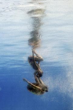Karem Achach of Mexico and Nuria Diosdado of Mexico compete. (REUTERS)