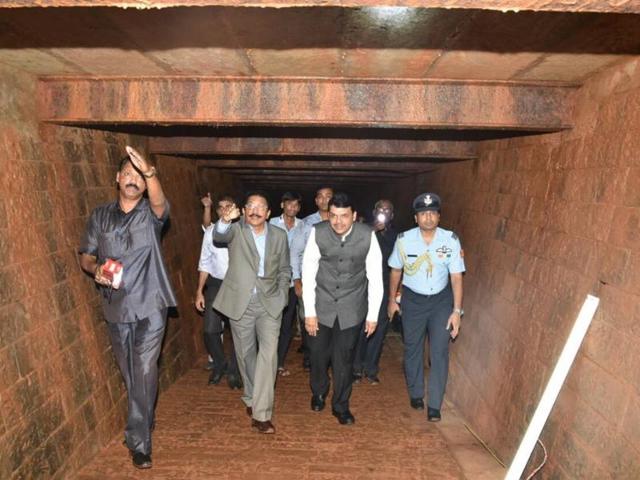 Maharashtra governor Ch Vidyasagar Rao had invited chief minister Devendra Fadnavis for a tour of the bunker discovered under Raj Bhavan, on Tuesday evening.(Devendra Fadnavis Twitter account)