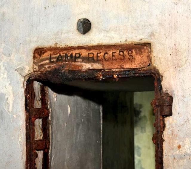 There are plenty of lamb recesses built into the bunker that allow plenty of light to filter in. (Devendra Fadnavis Twitter account)