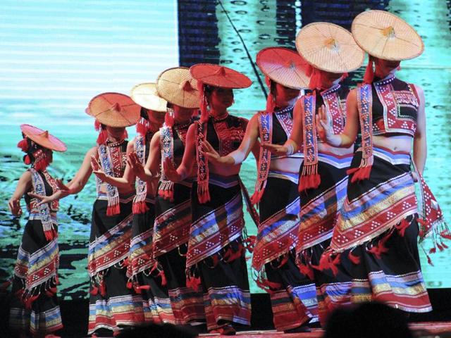 Chinese Dance Troupe Adds Colour To Kolkata 