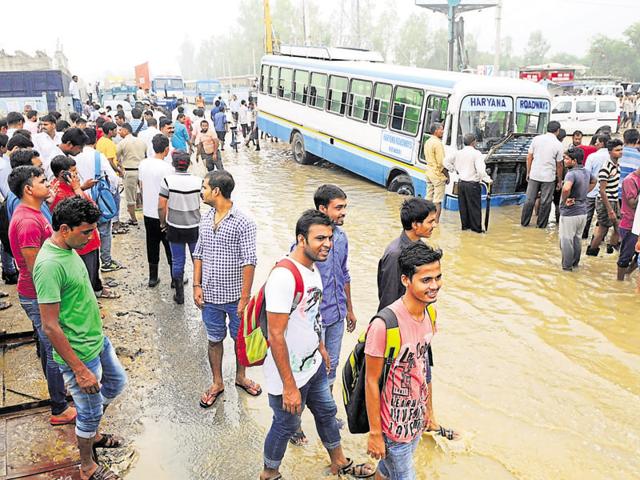 The chief governance coordinator will also head the emergency response unit envisioned after Gurgaon was flooded and gridlocked after heavy rainfall in July.(Parveen Kumar/HT File Photo) The chief governance coordinator will also head the emergency response unit envisioned after Gurgaon was flooded and gridlocked after heavy rainfall in July.(Parveen Kumar/HT File Photo)
