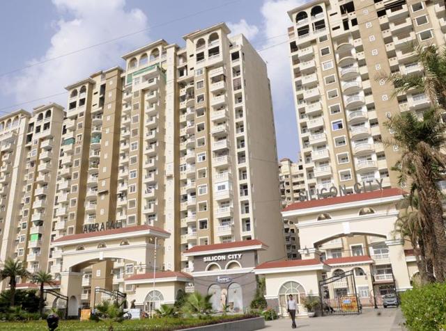 Amrapali Silicon City is one of the projects where a water connection is yet to be set up. (Sunil Ghosh/HT Photo) Amrapali Silicon City is one of the projects where a water connection is yet to be set up. (Sunil Ghosh/HT Photo)