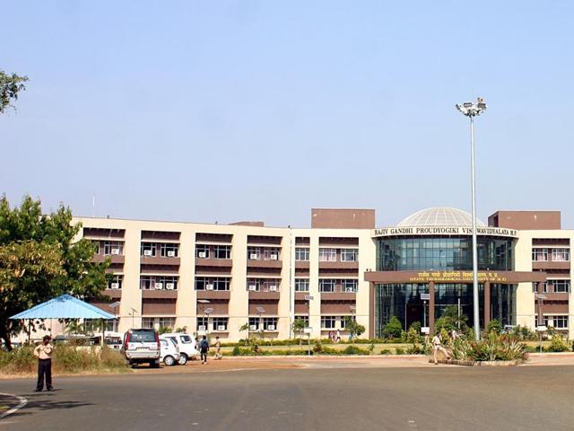 Mp About 50 Engineering Seats Remain Vacant Hindustan Times Find m.b.a colleges in bhopal.