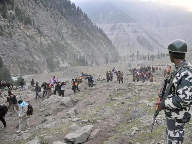 The number of pilgrims visiting the shrine decreased this year after violence gripped the Kashmir valley. (HT File Photo) The number of pilgrims visiting the shrine decreased this year after violence gripped the Kashmir valley. (HT File Photo)