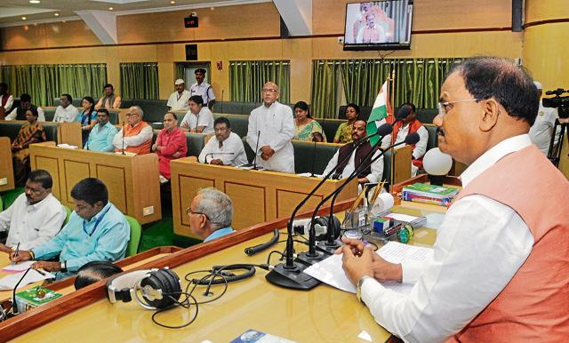 The GST Bill is introduced in the state assembly. (Parwaz Khan / Hindustan Times) The GST Bill is introduced in the state assembly. (Parwaz Khan / Hindustan Times)