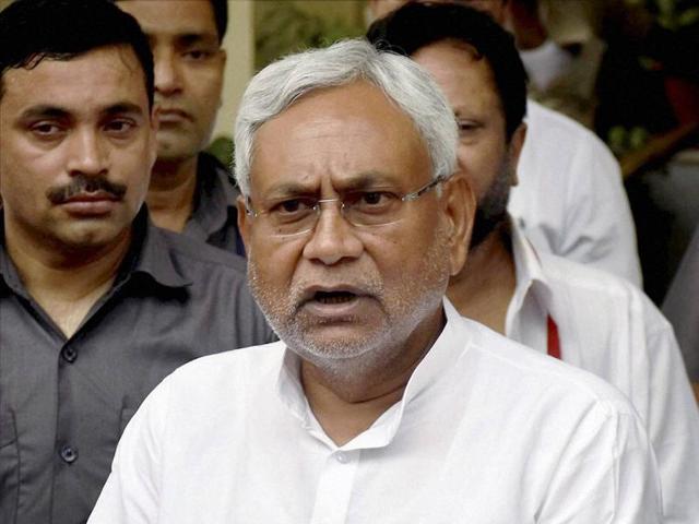 Bihar chief minister Nitish Kumar talks to the media in Patna.(PTI Photo)