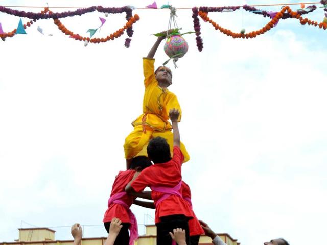At least 250 to 300 schools in Mumbai and others across the state celebrate the festival. (HT File Photo) At least 250 to 300 schools in Mumbai and others across the state celebrate the festival. (HT File Photo)