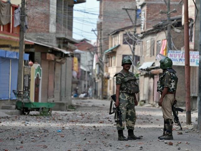 Rubble thrown by protestors litter a deserted street in Srinagar as security forces enforce a curfew following weeks of violence in Kashmir. (Reuters Photo) Rubble thrown by protestors litter a deserted street in Srinagar as security forces enforce a curfew following weeks of violence in Kashmir. (Reuters Photo)