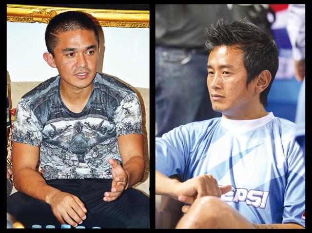 Indian captain Sunil Chhetri with former skipper and football icon Bhaichung Bhutia (Hindustan Times)