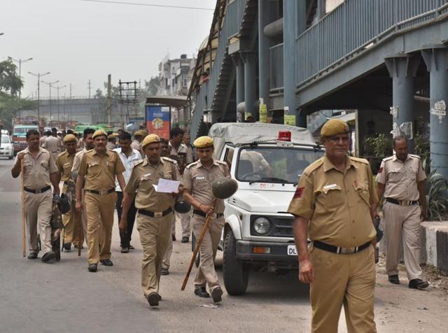 The Delhi Police is facing criticism from political parties for revealing the name of a rape survivor. (HT File Photo) The Delhi Police is facing criticism from political parties for revealing the name of a rape survivor. (HT File Photo)