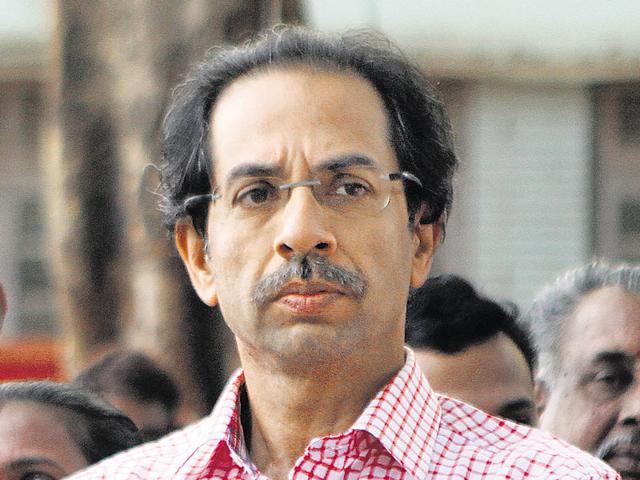 Shiv Sena chief Uddhav Thackeraysaid instead of being fit into statutes of limitations, festivals should be celebrated.(HT File Photo)