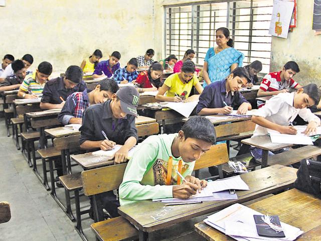 The results of Railway Recruitment Board (RRB) Non-Technical Popular Category (NTPC) exam 2016 will be declared by the last week of September.(Praful Gangurde/HT file)