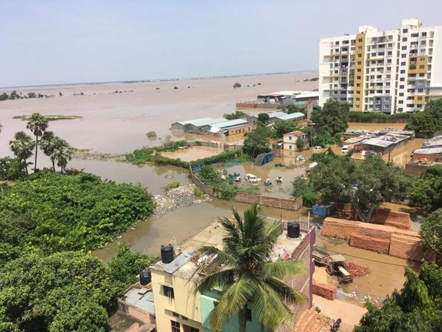 The flood situation in areas in Bihar along the Ganga River is at the risk of worsening, as water from the Bansagar and Rihand dams will be released in the next 48 hours.(HT Photo) The flood situation in areas in Bihar along the Ganga River is at the risk of worsening, as water from the Bansagar and Rihand dams will be released in the next 48 hours.(HT Photo)
