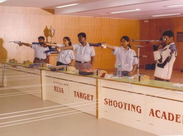 Students try their hand at Ruia College’s shooting range. (HT Photo) Students try their hand at Ruia College’s shooting range. (HT Photo)