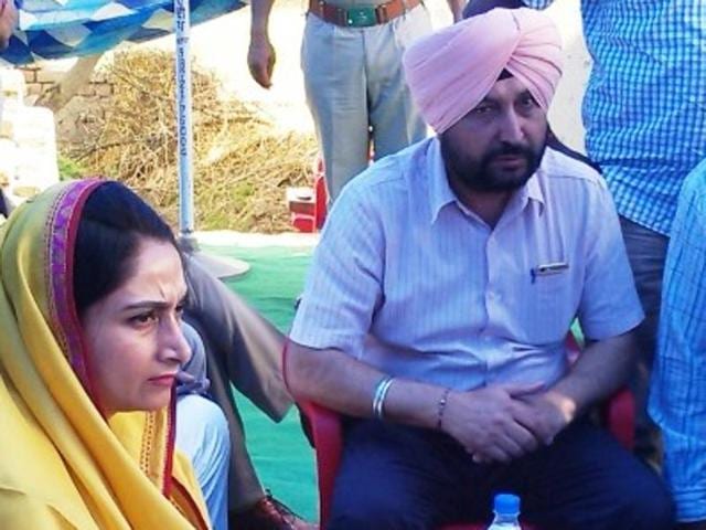 Union minister Harsimrat Kaur Badal and deputy CM’s OSD Harendra Sra.(HT File Photo)