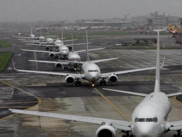 Mumbai least punctual metro airport in July, 4 of 10 flights delayed ...