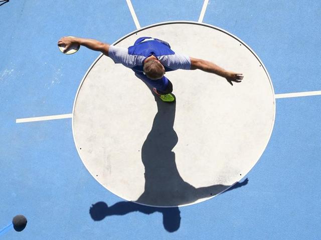 Gerd Kanter of Estonia in action during a men's discus throw final at the Olympic Stadium in Rio de Janeiro on August 13, 2016. (Pawel Kopczynski / Reuters) 