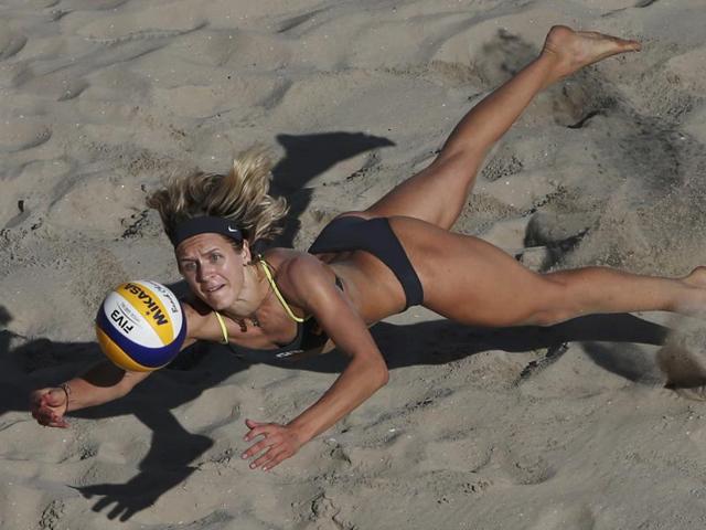 Laura Ludwig  of Germany in action during a  women's round 16 beach volleyball match at the Beach Volleyball Arena in Rio de Janeiro on August 13, 2016. (Adrees Latif / Reuters photo) 