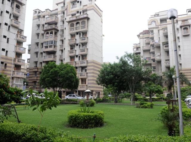 Household helps have been issued identity cards for easy access to the residential complex. (Sunil Ghosh/HT Photo) Household helps have been issued identity cards for easy access to the residential complex. (Sunil Ghosh/HT Photo)