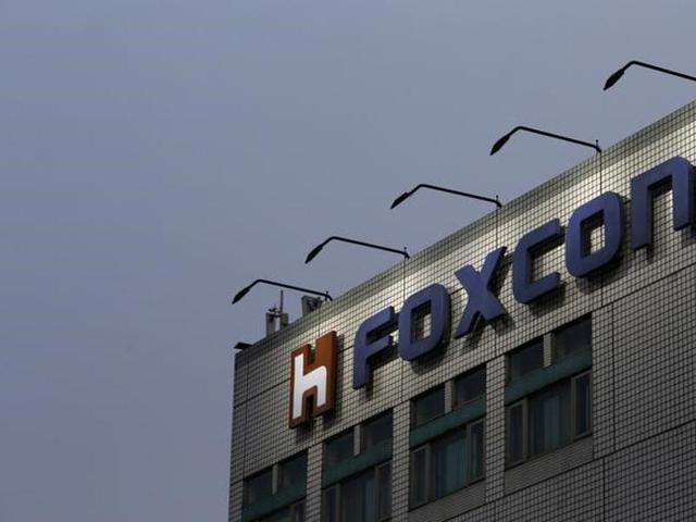 The two employees worked at the Zhengzhou plant in the Henan province, which analysts say has become a hub for Foxconn’s production of Apple devices such as iPhone. (Reuters) The two employees worked at the Zhengzhou plant in the Henan province, which analysts say has become a hub for Foxconn’s production of Apple devices such as iPhone. (Reuters)
