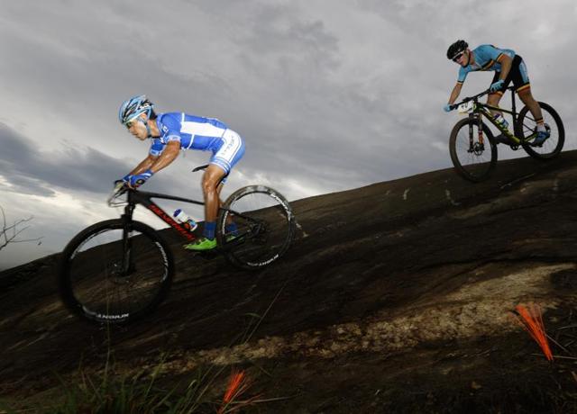 Shlomi Haimy of Israel, left, and Jens Shuermans of Belgium in action. (AP)