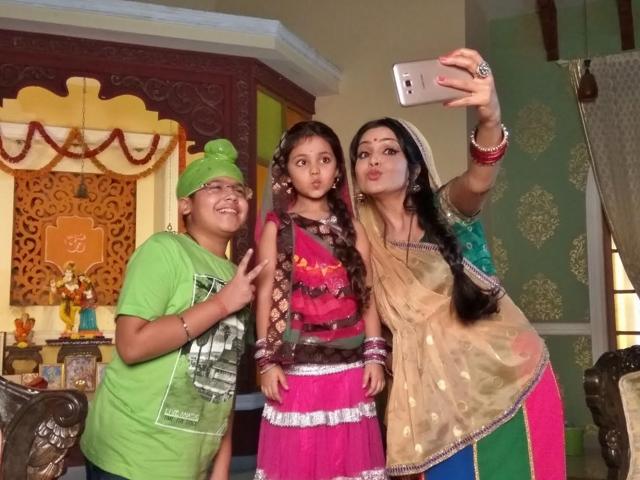 Harvir, Ayat and Shibhangi take a selfie. Harvir, Ayat and Shibhangi take a selfie.
