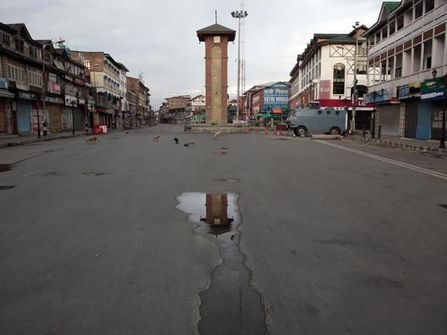 Curfew was lifted from most areas of Srinagar even as normal life remained affected for the 46th straight day.(AP File Photo) Curfew was lifted from most areas of Srinagar even as normal life remained affected for the 46th straight day.(AP File Photo)