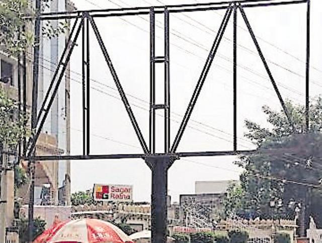 Unipole installed for government advertisements on Ferozepur Road in Ludhiana Monday. (HT Photo) Unipole installed for government advertisements on Ferozepur Road in Ludhiana Monday. (HT Photo)