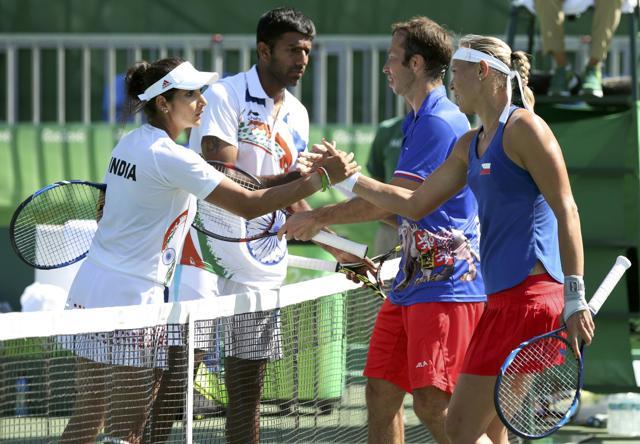 Radek Stepanek Lucie Hradecka Czech Republic shake hands with Sania Mirza and Rohan Bopanna after winning their match during Rio Olympics in Brazil. (Reuters Photo)
