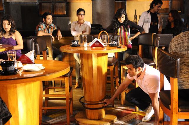 Shooting in progress for Jihad at a Kolkata cafe. (Samir Jana/HT) Shooting in progress for Jihad at a Kolkata cafe. (Samir Jana/HT)