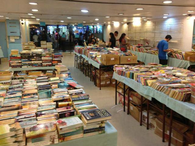 Festival: Books by Weight, at Vile Parle. Festival: Books by Weight, at Vile Parle.