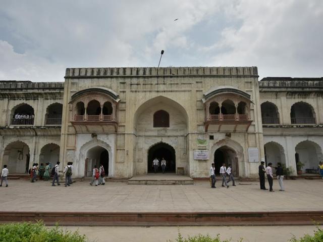 The Anglo Arabic School at Ajmeri Gate has seen Delhi-6 flourishing, declining and being revived through the ages. Founded in 1692 as ‘Madrasa Ghaziuddin’ during the reign of Mughal emperor Aurangzeb, the school has produced many great leaders, writers, sportsmen and educationists despite limited means and diminishing support. (Ravi Choudhary/HT PHOTO) The Anglo Arabic School at Ajmeri Gate has seen Delhi-6 flourishing, declining and being revived through the ages. Founded in 1692 as ‘Madrasa Ghaziuddin’ during the reign of Mughal emperor Aurangzeb, the school has produced many great leaders, writers, sportsmen and educationists despite limited means and diminishing support. (Ravi Choudhary/HT PHOTO)