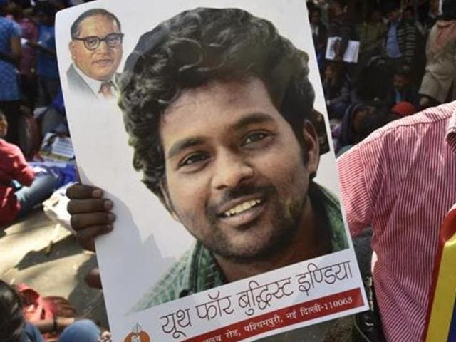 People protest over the death of Rohith Vemula at Jantar Mantar, New Delhi, January 23, 2016.(Ravi Choudhary/Hindustan Times)