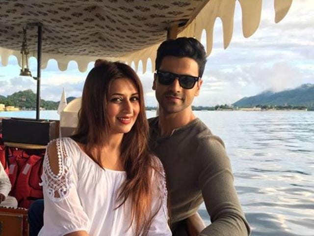 Divyanka Tripathi is holidaying with her husband Vivek Dahiya in Udaipur and we bet the pictures she has been posting on social media will make you jealous. (Facebook)