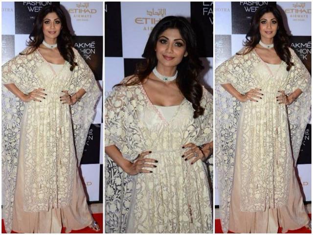There was a big Bollywood turnout to support Manish and his showstoppers. Some of the faces included Sushmita Sen, Zayed Khan, Shilpa Shetty Kundra, Dia Mirza, Padmini Kolhapure, Krishika Lulla, Ashish Chaudhary and his wife, Shraddha Kapoor’s brother Siddhanth Kapoor and many more. (Instagram) 