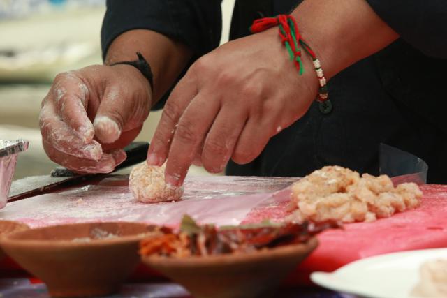Quail eggs are wrapped around a prawn ‘potli’. (Amal KS/HT)