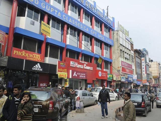 Senior municipal leaders said the move would help the corporation fight the deficit. Special guidelines will be laid down to ensure municipal school students benefit from the initiative. (Sushil Kumar/ HT file photo) Senior municipal leaders said the move would help the corporation fight the deficit. Special guidelines will be laid down to ensure municipal school students benefit from the initiative. (Sushil Kumar/ HT file photo)