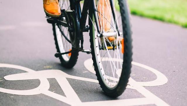 Regular cycling has multiple benefits, from a healthy heart to fit muscles to a better metabolism. (Shutterstock)