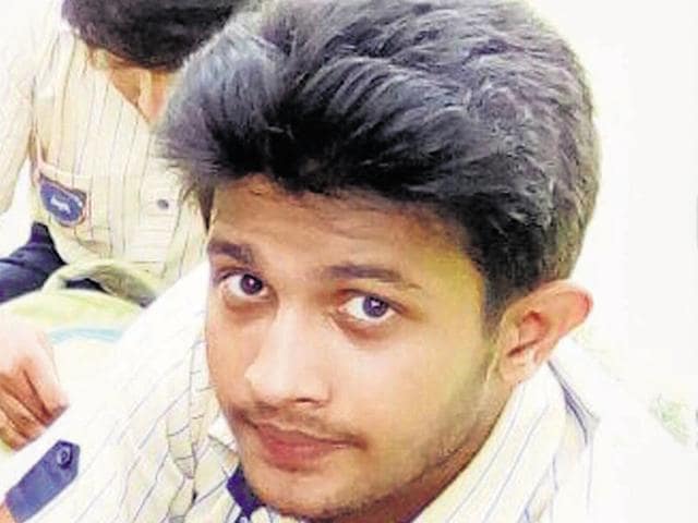 16-year-old boy found dead in Ghaziabad high-rise, family cries foul