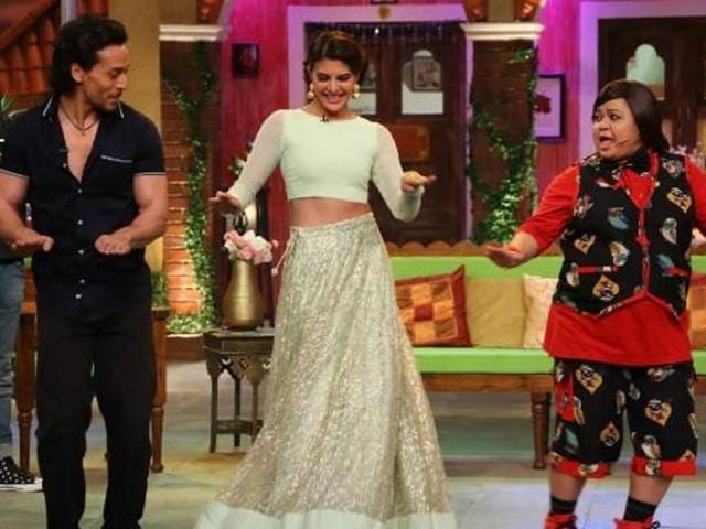 (From left) Tiger Shroff, Jacqueline Fernandez and Bharti Singh can be seen shaking a leg on Comedy Night Live to the film’s most popular track, Beat Pe Booty. (Twitter) 