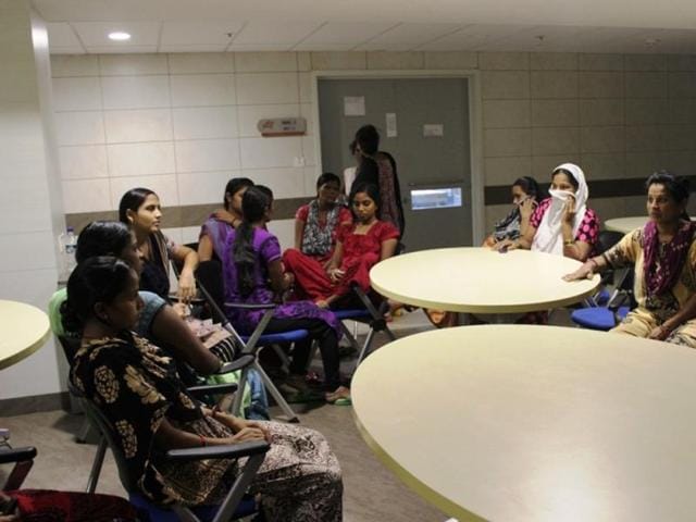 A group of pregnant women at the Akansha Hospital in Anand, Gujarat.(Hiral Dave/HT Photo)