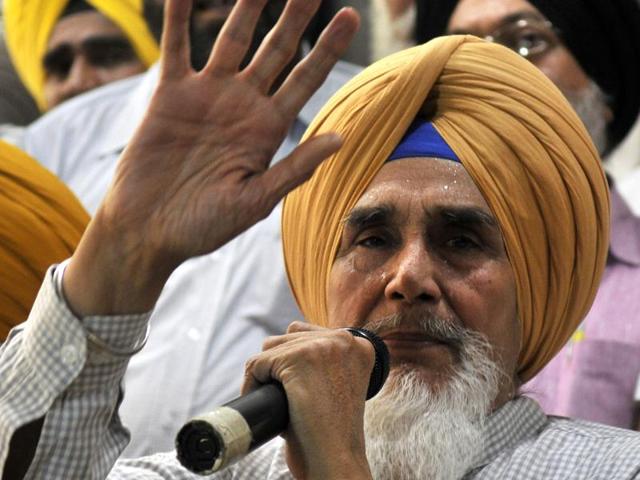 Sucha Singh Chhotepur interacting with the media in Chandigarh on Friday, hours before the AAP sacked him.(Ravi Kumar/HT Photo)