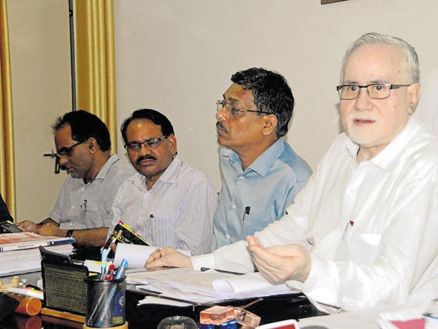 Kripal Singh (right), the advisor on electricity to UP chief minister, on Friday said that the construction of nearly 87 distribution (33/11 KV) substations will be completed by the end of the current financial year. (Sakib Ali/ht) Kripal Singh (right), the advisor on electricity to UP chief minister, on Friday said that the construction of nearly 87 distribution (33/11 KV) substations will be completed by the end of the current financial year. (Sakib Ali/ht)