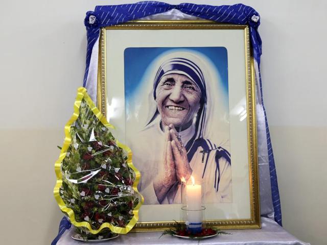 As the world in general and India - her adopted homeland - in particular, gear up to celebrate her canonisation nearly two decades after her death, those who had known her well, lived and worked with her, remember the person behind the public face. (Bikas Das/AP)